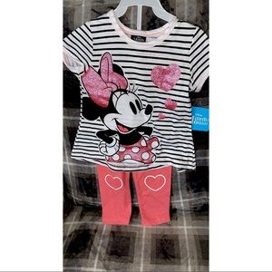 Cute Minnie Mouse outfit!